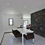 Goncinha - Piscina Villa